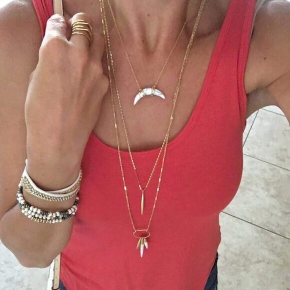 Stella & Dot Arc Necklace Limited Edition White Howlite - Picture 2 of 11